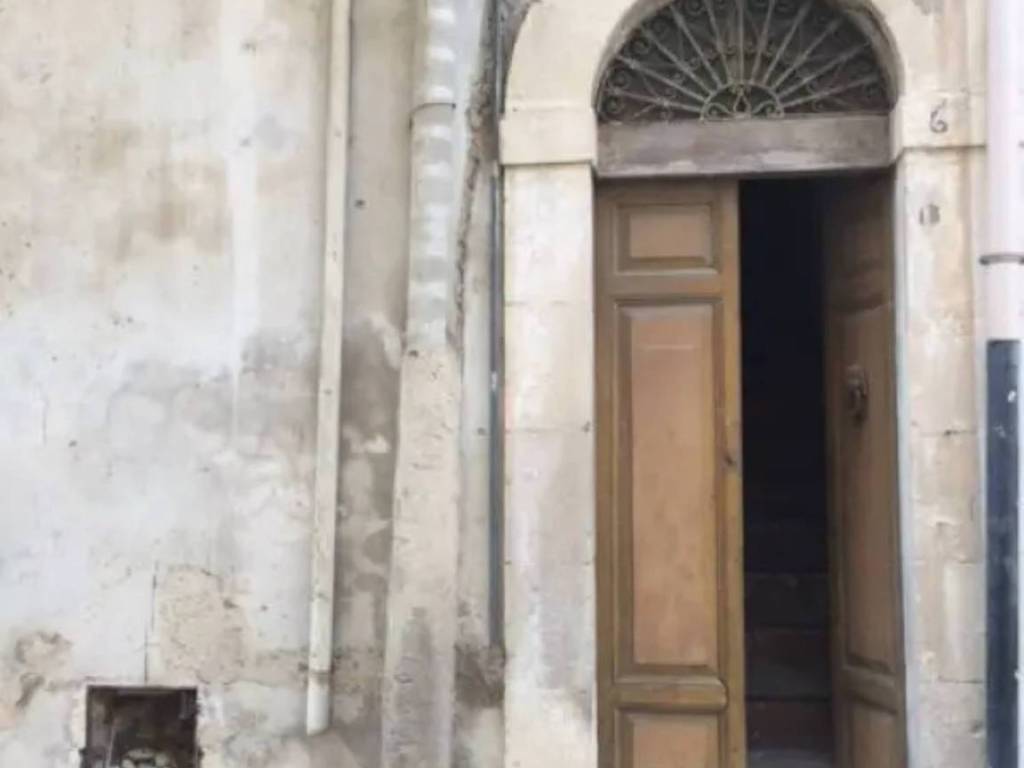 casa indipendente in vendita a Scicli