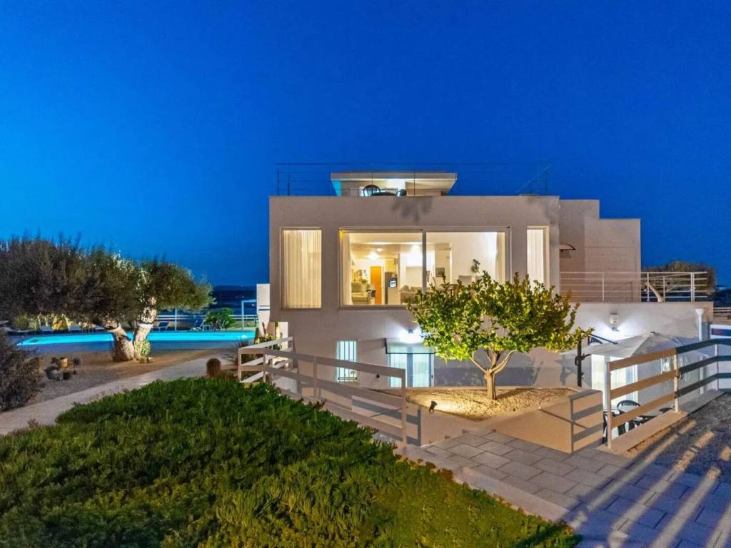 casa indipendente in vendita a Scicli in zona Donnalucata