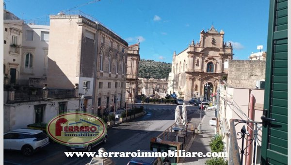 casa indipendente in vendita a Scicli