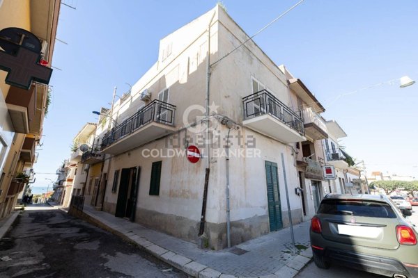 casa indipendente in vendita a Scicli in zona Donnalucata