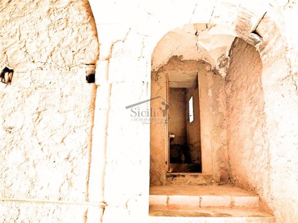 casa indipendente in vendita a Scicli