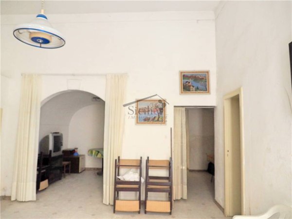 casa indipendente in vendita a Scicli