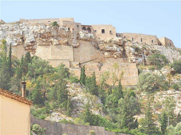 casa indipendente in vendita a Scicli