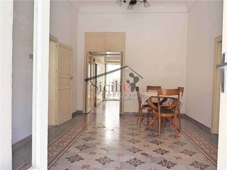 casa indipendente in vendita a Scicli in zona Donnalucata