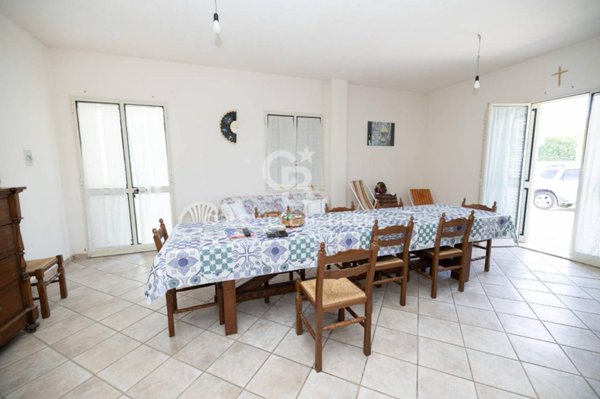 casa indipendente in vendita a Scicli in zona Cava d'Aliga