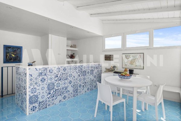 casa indipendente in vendita a Scicli in zona Donnalucata
