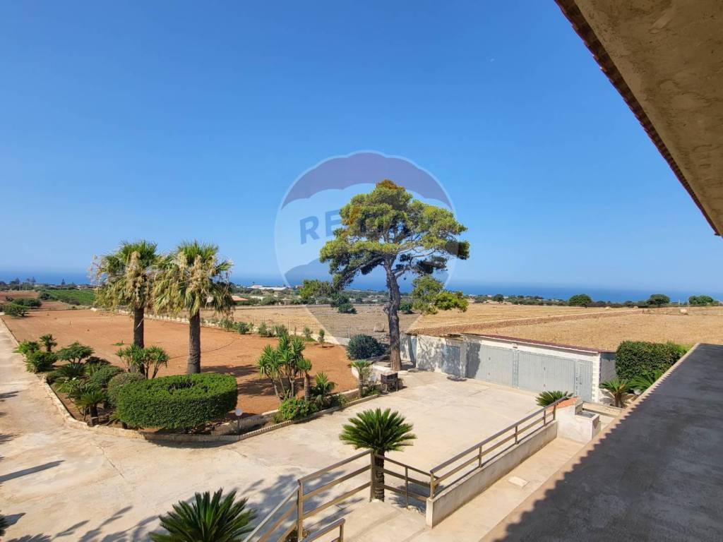 casa indipendente in vendita a Scicli