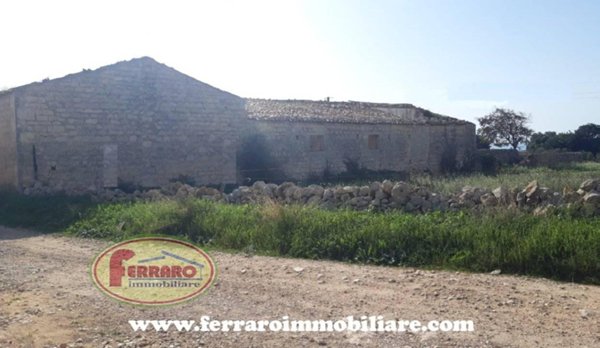 terreno edificabile in vendita a Scicli in zona Donnalucata