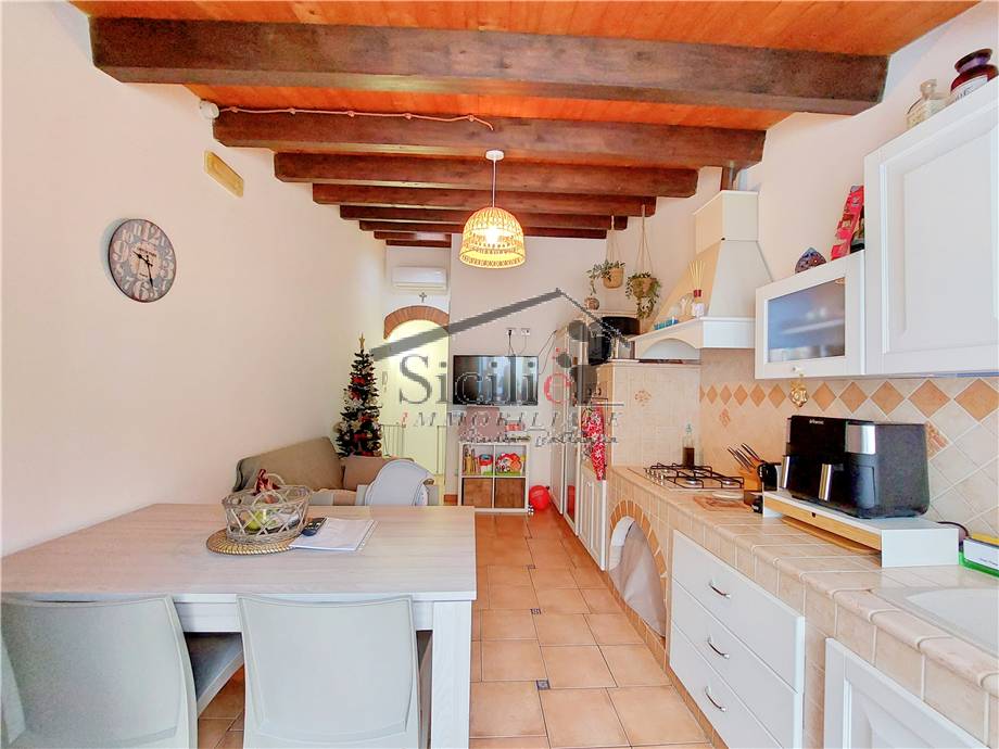 casa indipendente in vendita a Scicli