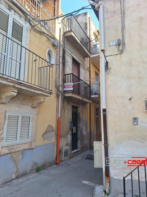 casa indipendente in vendita a Scicli