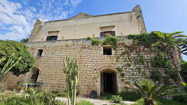 casa indipendente in vendita a Scicli in zona Donnalucata