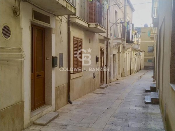 casa semindipendente in vendita a Scicli