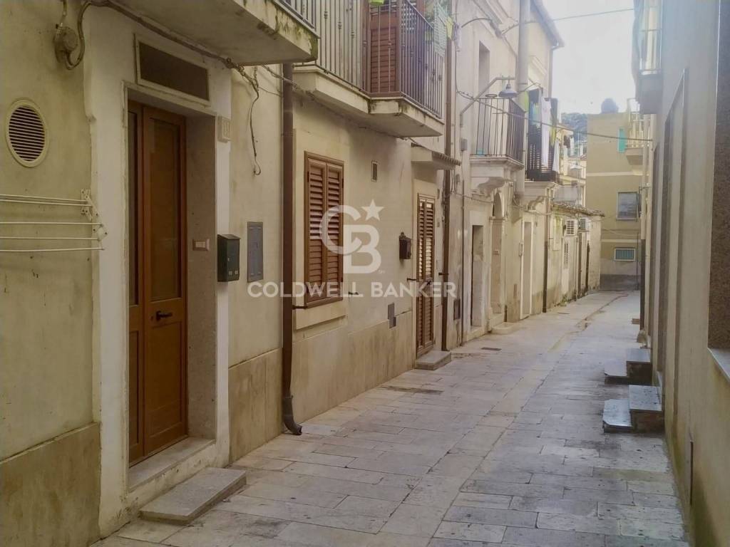casa semindipendente in vendita a Scicli