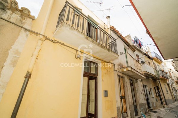 casa indipendente in vendita a Scicli