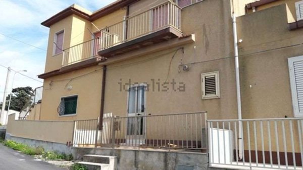 casa indipendente in vendita a Scicli