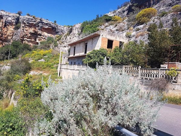 casa indipendente in vendita a Scicli