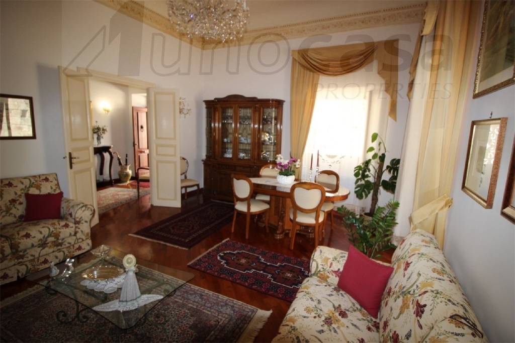 casa indipendente in vendita a Scicli