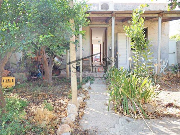 casa indipendente in vendita a Scicli in zona Donnalucata
