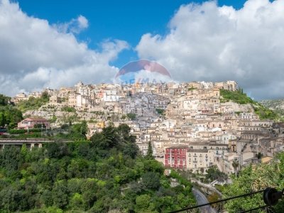 casa indipendente in vendita a Scicli