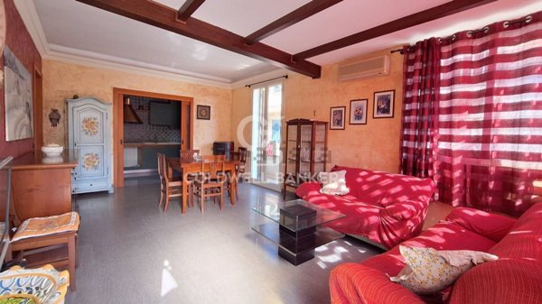 casa indipendente in vendita a Scicli