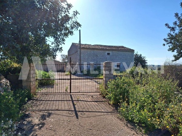 casa indipendente in vendita a Scicli