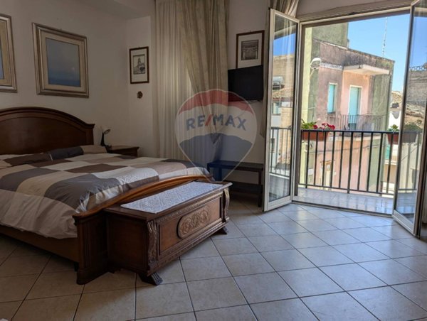 casa indipendente in vendita a Scicli