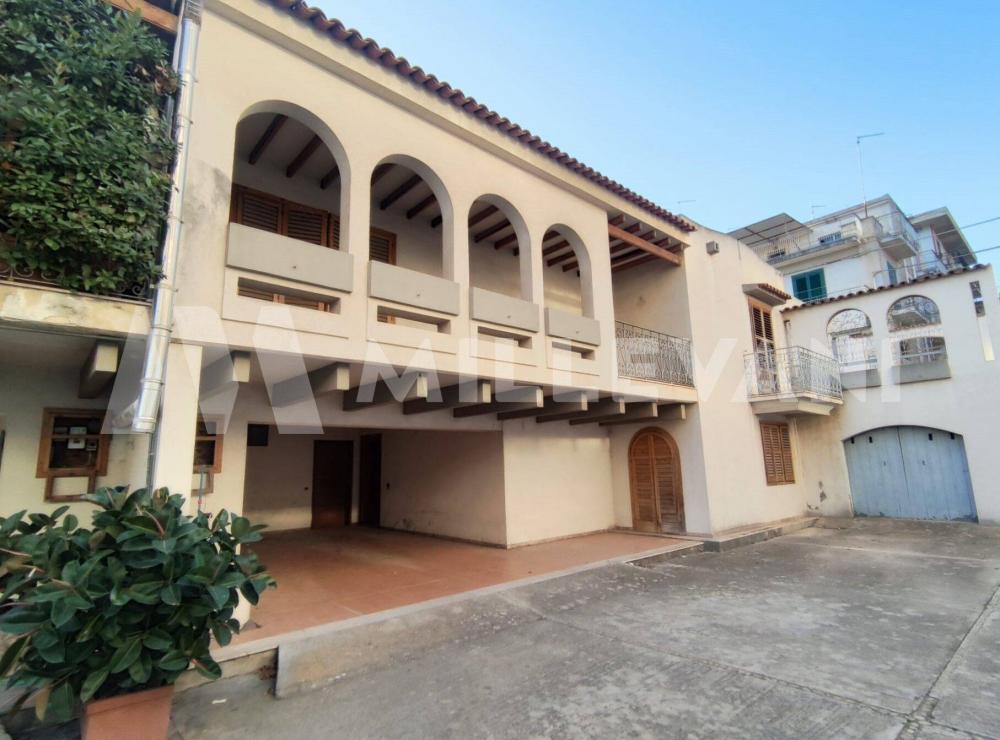 casa indipendente in vendita a Scicli