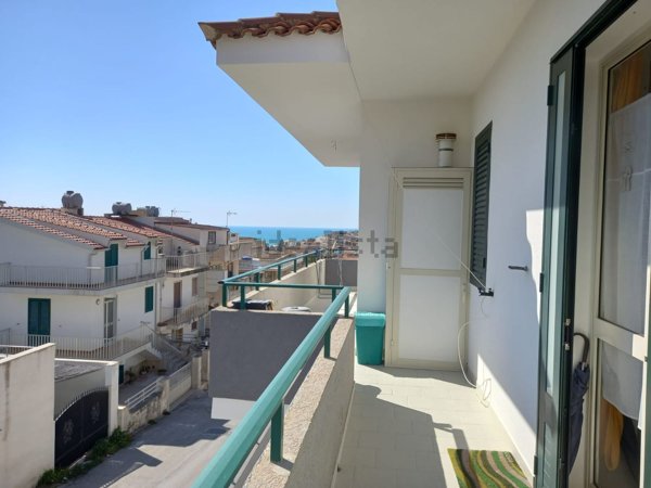 appartamento in vendita a Scicli in zona Cava d'Aliga