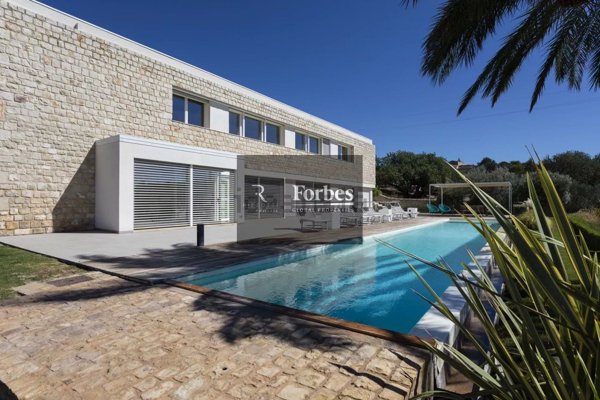 casa indipendente in vendita a Scicli