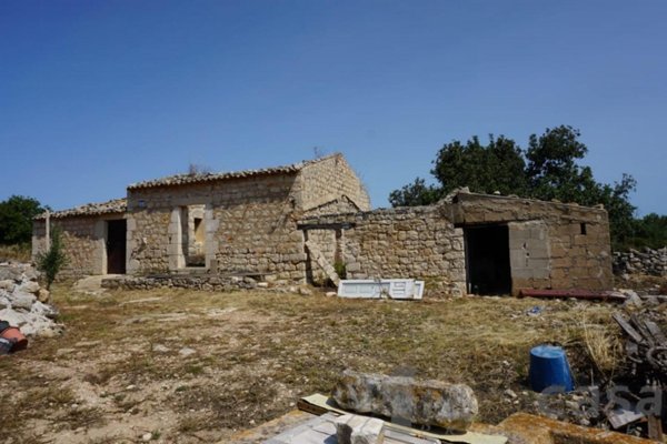 casale in vendita a Scicli in zona Donnalucata