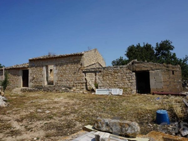 esavano in vendita a Scicli