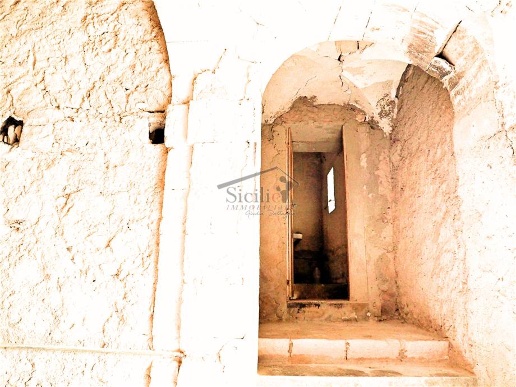casa indipendente in vendita a Scicli