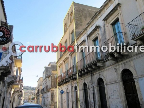 casa indipendente in vendita a Scicli