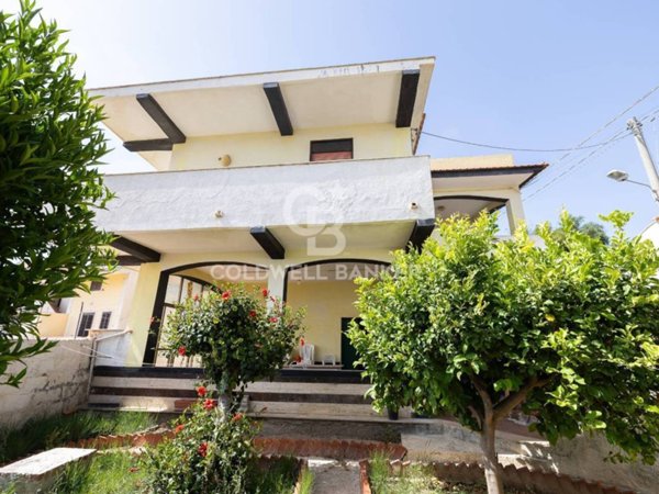 appartamento in vendita a Scicli in zona Cava d'Aliga