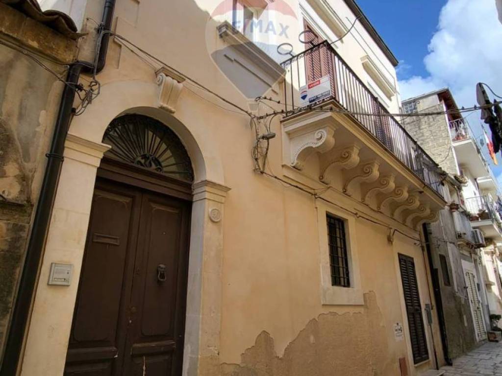 casa indipendente in vendita a Scicli