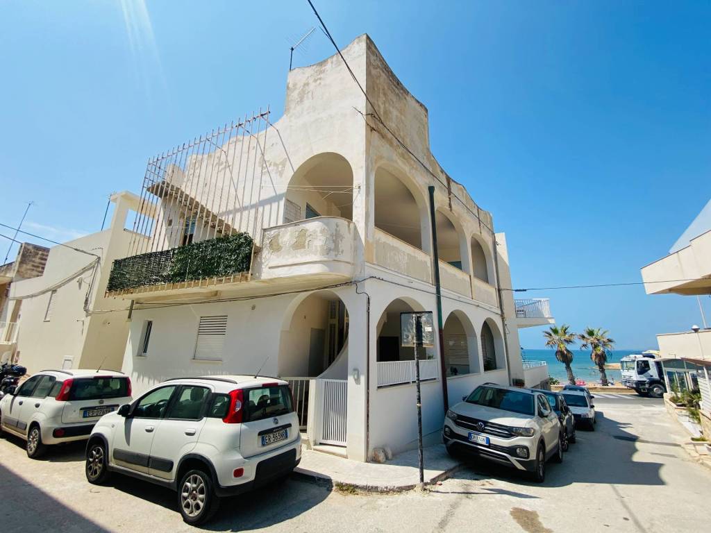 appartamento in vendita a Scicli in zona Cava d'Aliga