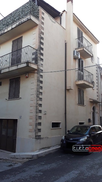casa indipendente in vendita a Scicli in zona Donnalucata