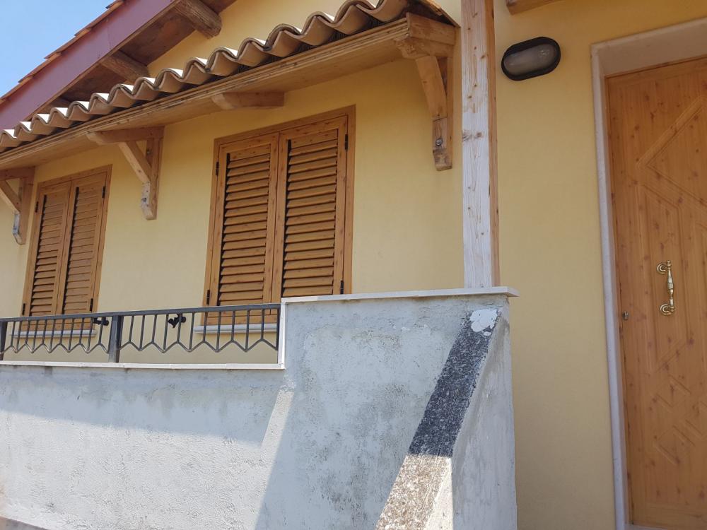 casa indipendente in vendita a Scicli