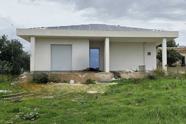 casa indipendente in vendita a Scicli