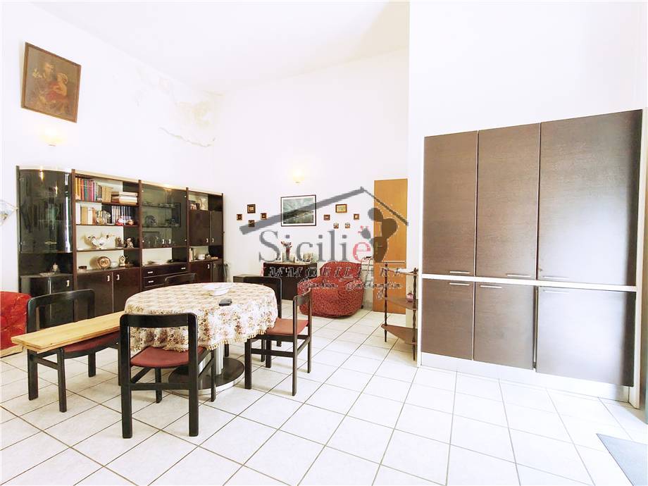 casa indipendente in vendita a Scicli
