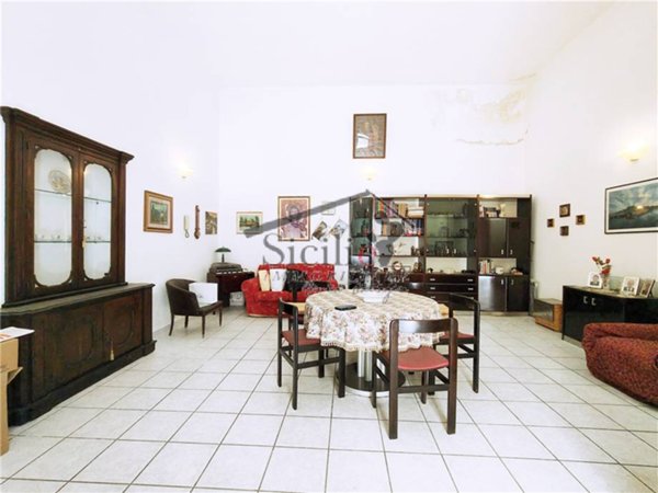 casa indipendente in vendita a Scicli