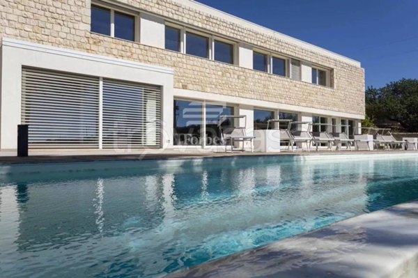 casa indipendente in vendita a Scicli in zona Sampieri