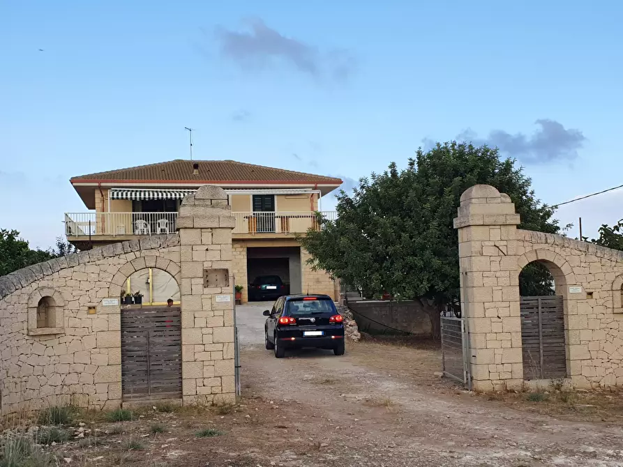 casa indipendente in vendita a Scicli in zona Sampieri