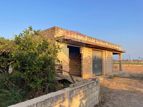 casa indipendente in vendita a Scicli