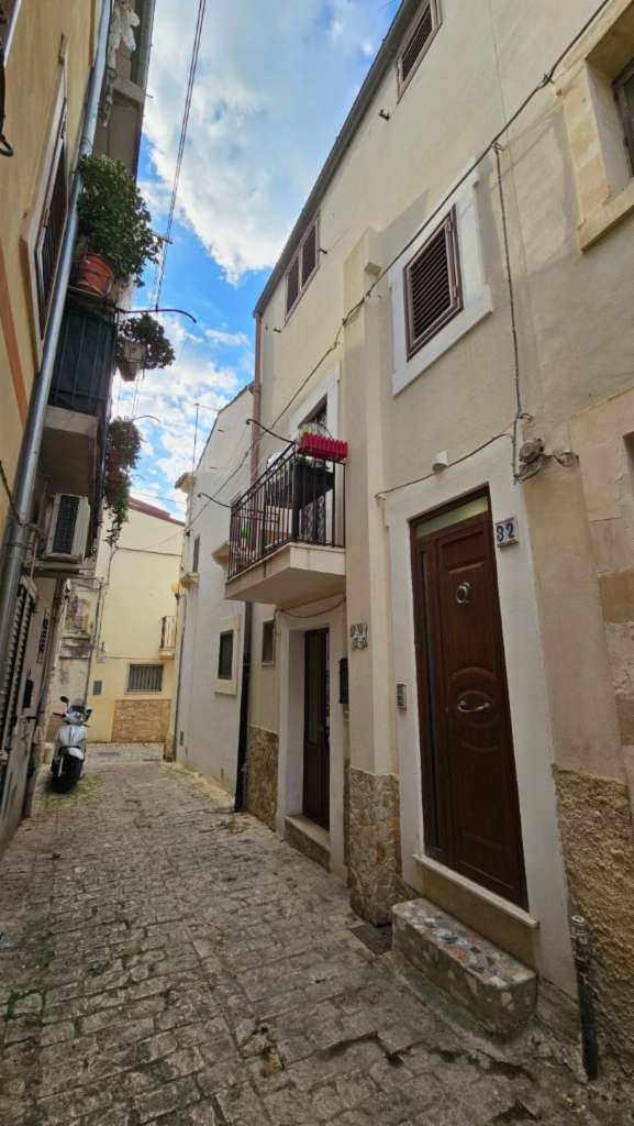 casa indipendente in vendita a Scicli
