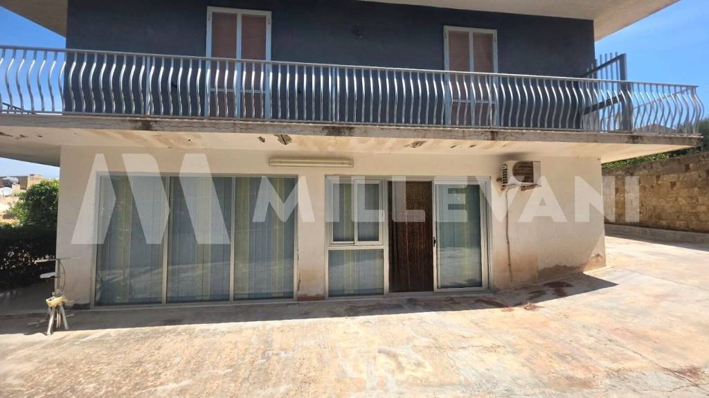 appartamento in vendita a Scicli in zona Cava d'Aliga