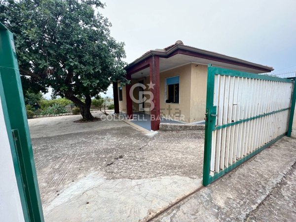 casa indipendente in vendita a Scicli in zona Sampieri