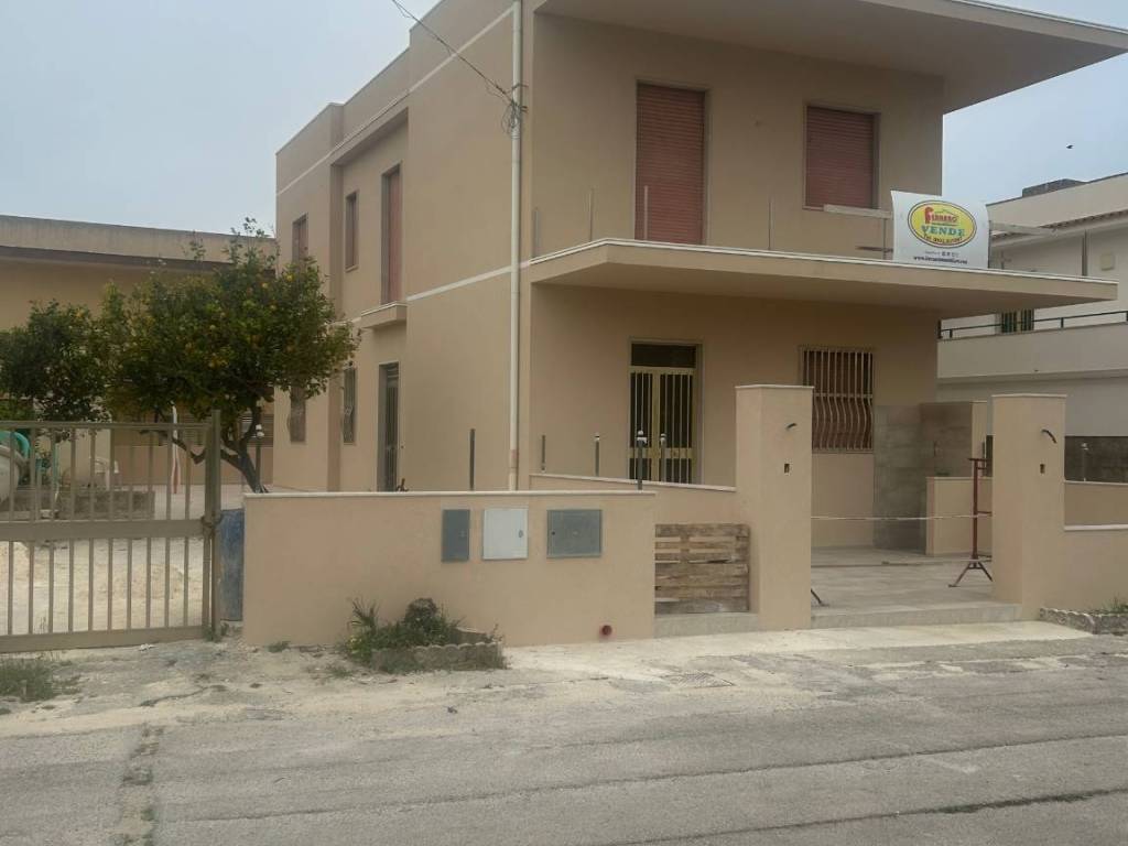 appartamento in vendita a Scicli in zona Cava d'Aliga