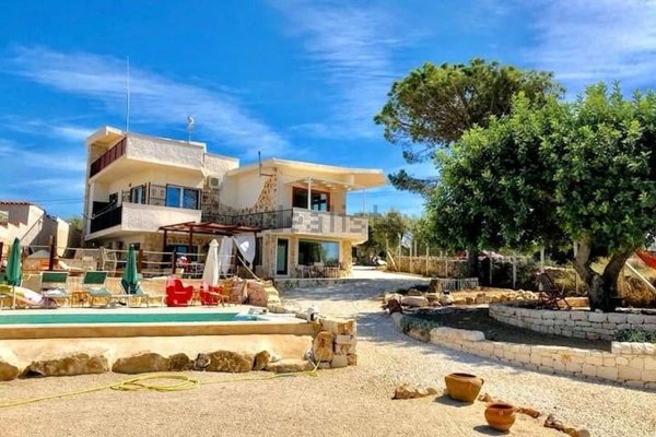 casa indipendente in vendita a Scicli in zona Cava d'Aliga