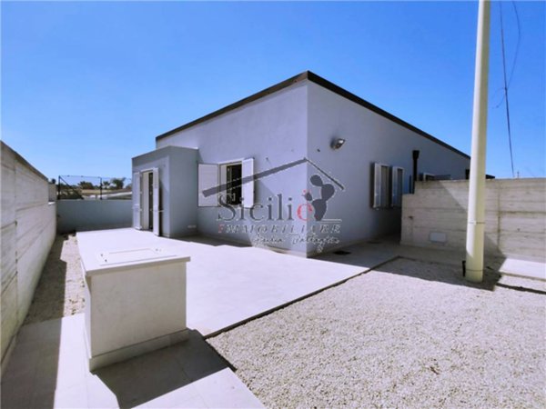 casa indipendente in vendita a Scicli in zona Cava d'Aliga